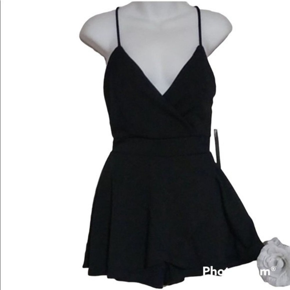 Iris Basic Surplice V- Neck Black Skort/ Romper S… - image 1